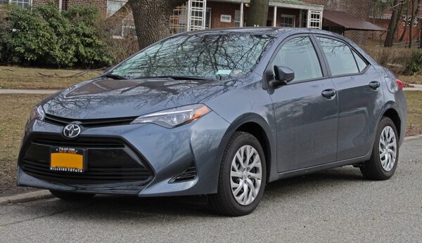 2026 Toyota Corolla / Corolla Hybrid