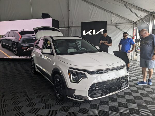 5. 2026 Kia Niro Hybrid